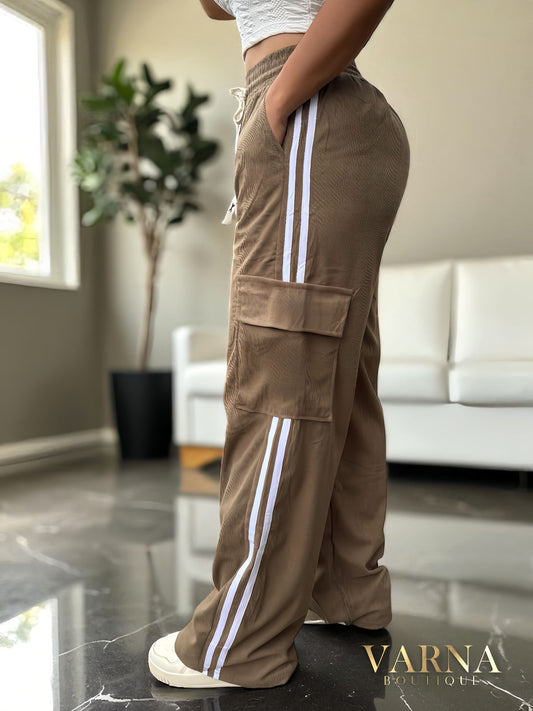 PANTALÓN CORDOROY CARGO LINEAS